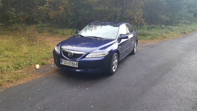 Mazda prawy.jpg