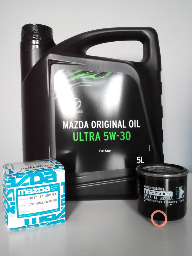 Maxda Oil Ultra 5W-30.jpg