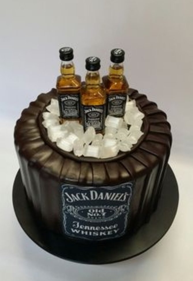 jack-daniels-cake-daniel-oconnell.jpg