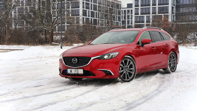 Mazda 6 Winter 03.jpg