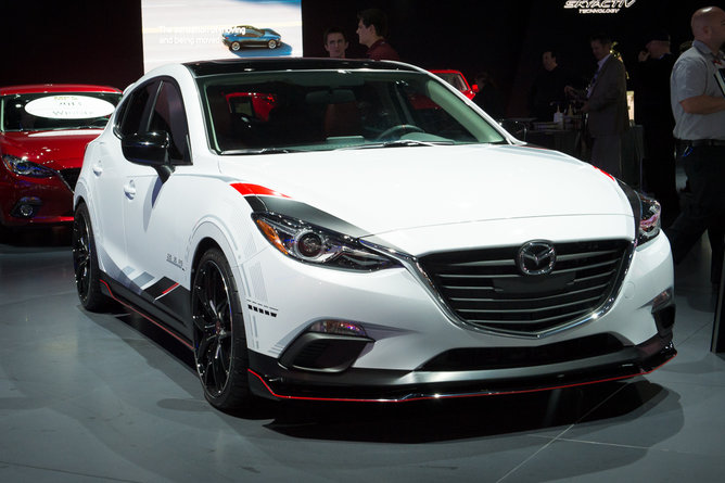 2013-mazda-mazda3-clubsport-concept-la-autoshow-laias-01.jpg