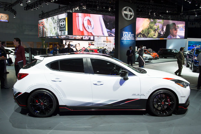 2013-mazda-mazda3-clubsport-concept-la-autoshow-laias-02.jpg