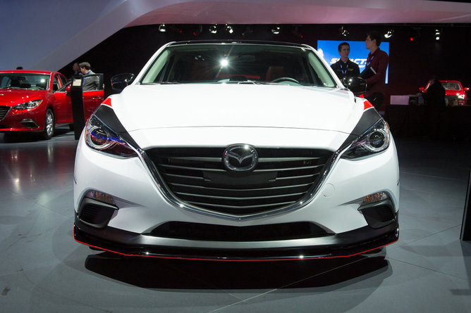2013-mazda-mazda3-clubsport-concept-la-autoshow-laias-05.jpg