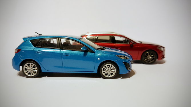 Mazda 3 2011 & Mazda 6 2016 (Scale 1-43) 07.jpg