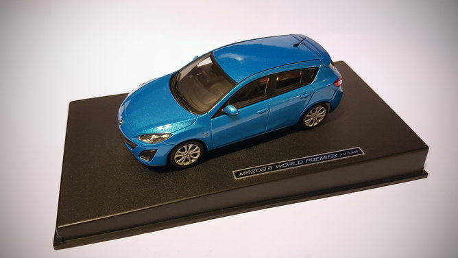 Mazda 3 2011 (Scale 1-43) 01.jpg