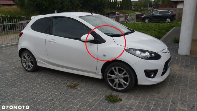 mazda2.jpg
