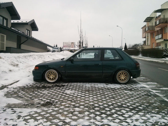 Mazda-323-gold-alloys-jr.jpg