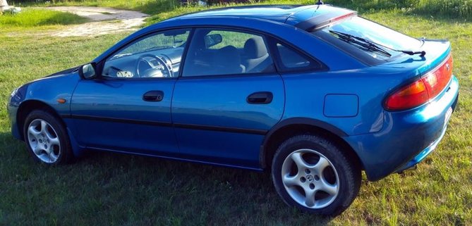509549688_3_1000x700_sprzedam-mazde-323f-rocznik-97-15-benzyna-mazda.jpg