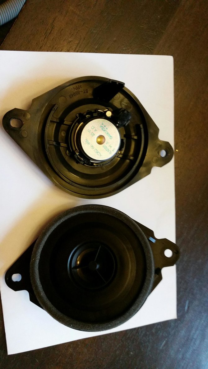 OEM tweeter Mazda 3.jpg