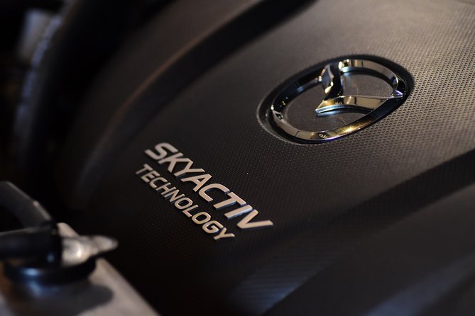 AUTO DETAILING SILNIK SKYACTIV.jpg