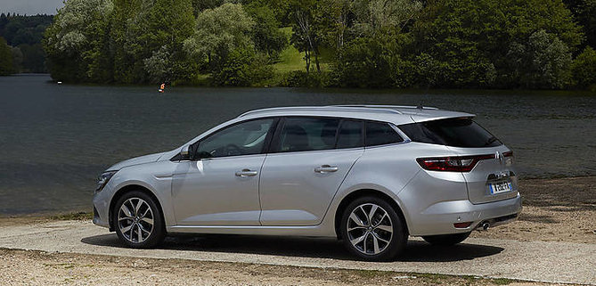 renault-megane-kombi-3428-31342_head.jpg