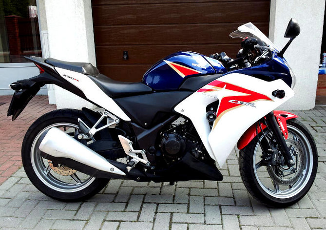 cbr-small-ra.jpg