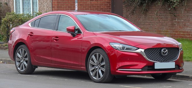 1920px-2018_Mazda6_Sport_NAV+_Diesel_2.2_Front.jpg