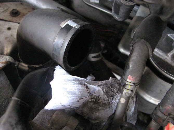 Mazda 5 intercooler czyszczenie 12.JPG