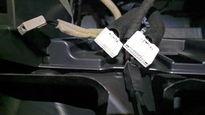 2. My Original Mazda connectors.jpg