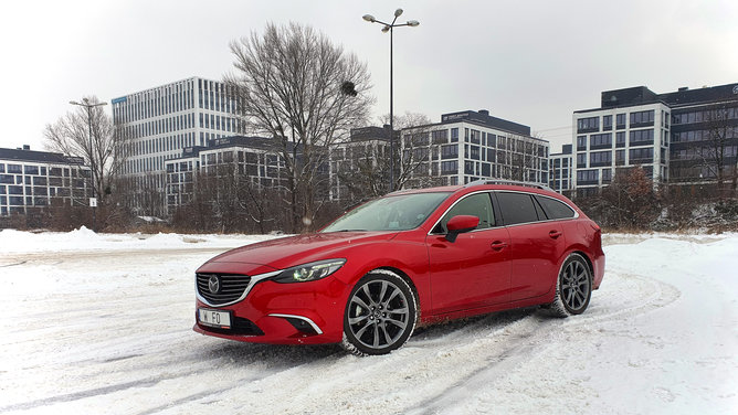 Mazda 6 Winter 02.jpg