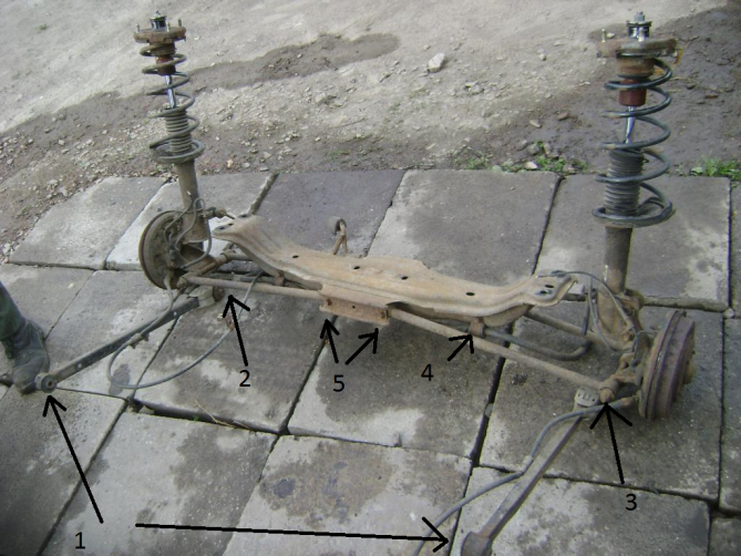 tylna belka mazda 323f BJ.png