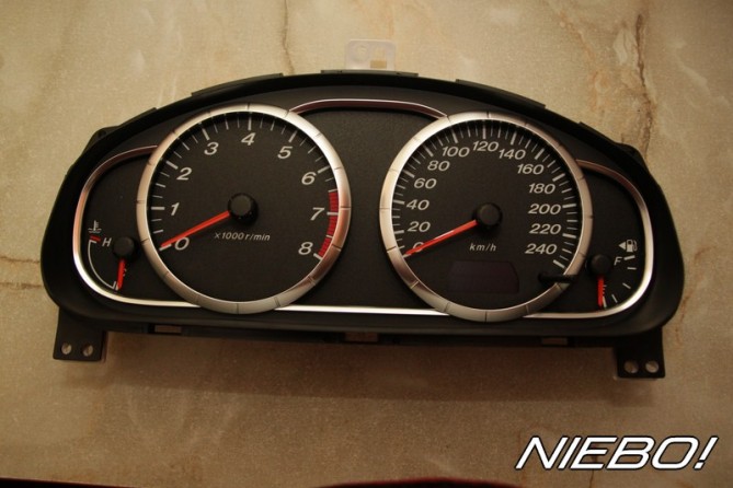 2_zmiana_podświetlania_zegarów_MAZDA6_by_NIEBO!_po_szybce_small.JPG