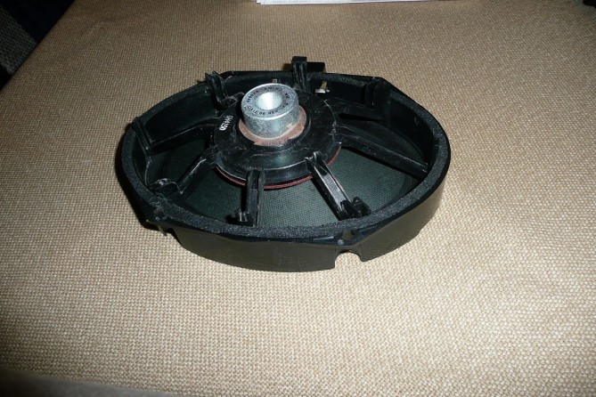 głośnik Mazda 3 BL.jpg
