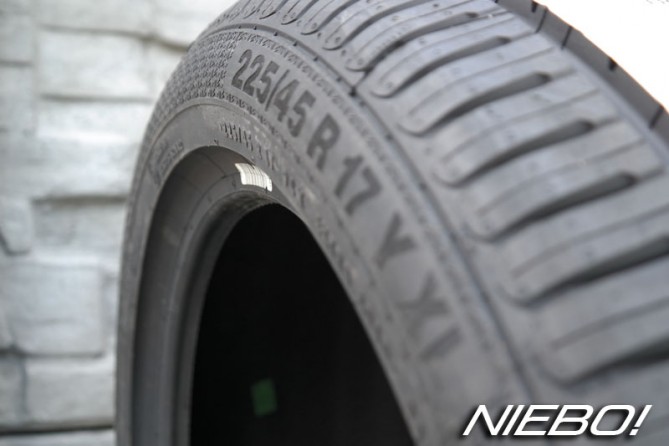 Barum_Bravuris_3HM_225-45R17-94Y-FR-XL_NIEBO!_6.jpg