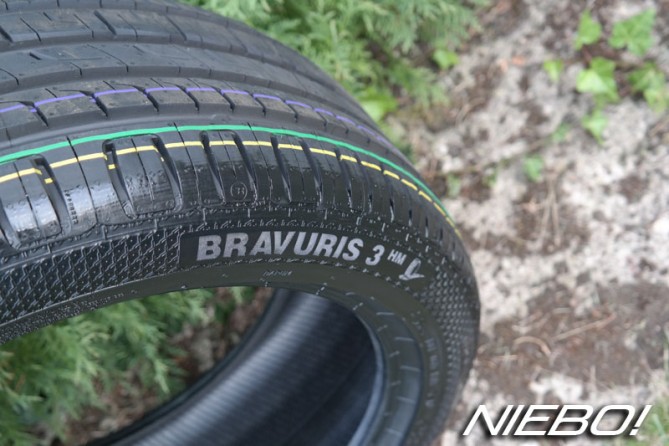 Barum_Bravuris_3HM_225-45R17-94Y-FR-XL_NIEBO!_10.jpg