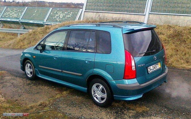 C32621795_3.jpg