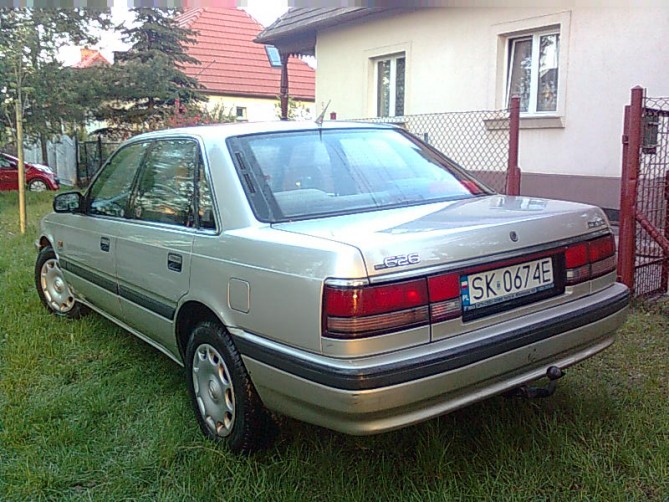 Mazda 626 .jpg