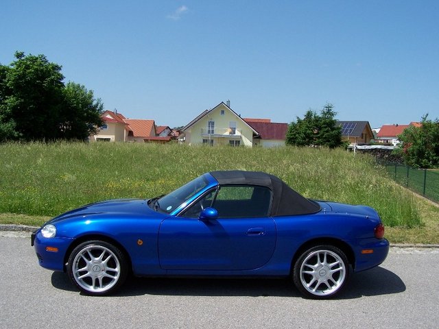 Mazda MX 5  003.JPG