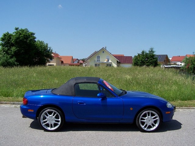 Mazda MX 5  008.JPG