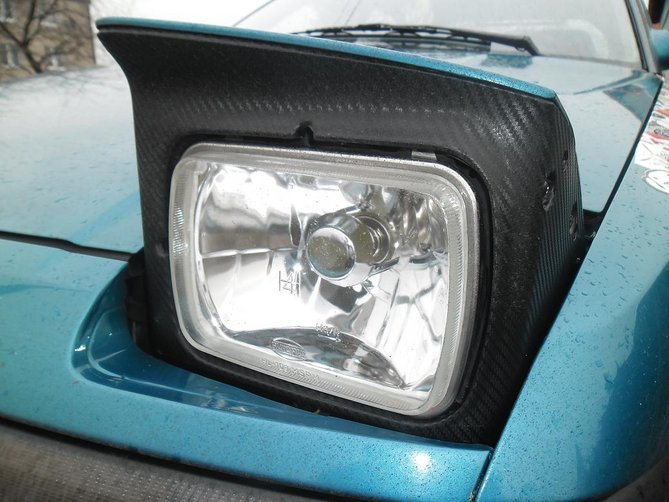mazda 2.JPG