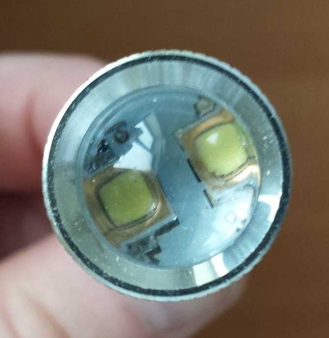 LED1.jpg
