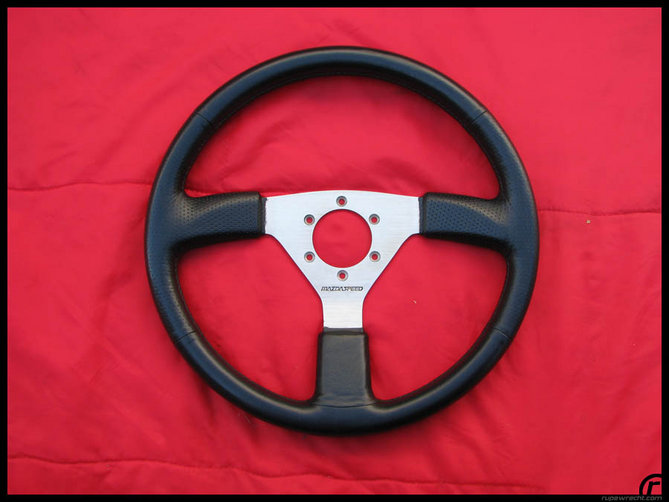 fs_ms_steeringwheel_perf4.jpg