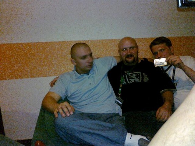 17102010435.jpg