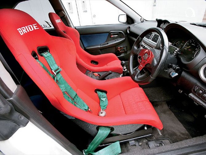 130_0802_04_z+1999_subaru_impreza_wrx_sti+bride_seats.jpg