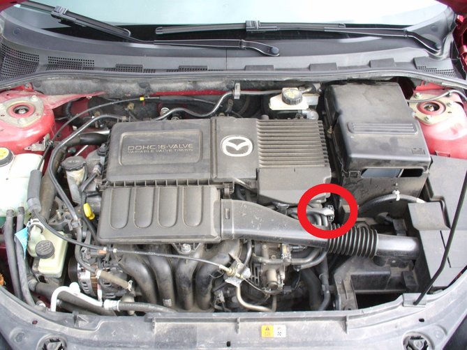 Mazda_3_Sport_1.6_MZR_Exclusive_Tornadorot_Motor.JPG