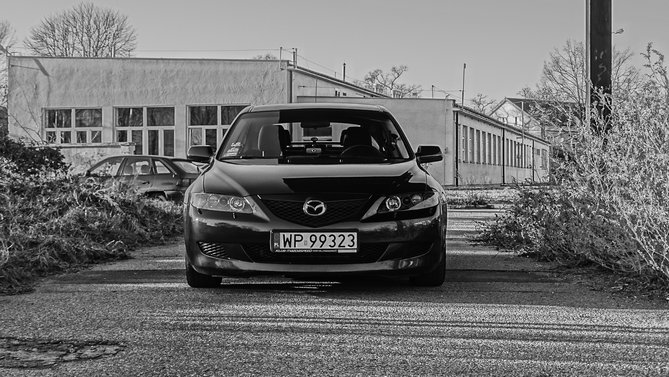 b&w2.JPG