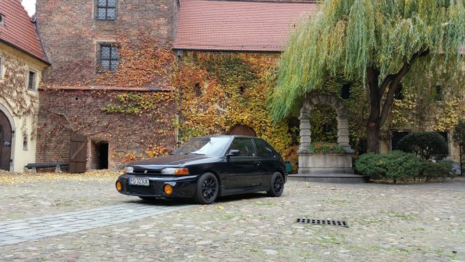 GTR w zamku 2.jpg