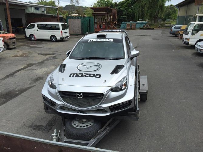 mazda2.jpg