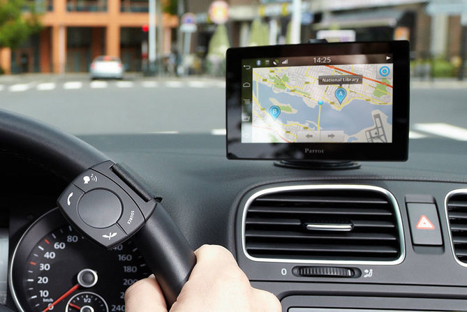 Parrot-Asteroid-Tablet (1).jpg